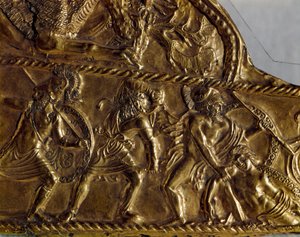 Sanat İskit (İskit veya İskit uygarlığı): Yunanlıların barbarlara karşı savaşını temsil eden altın kaplama, MÖ 6. yy. Petersburg, Ermitaj Müzesi