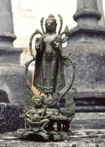 Buda tartışma duruşunda (bronz) by Siamese School