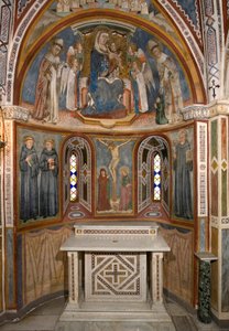 Bakire ve Çocuk ve Çarmıha Gerilme (restorasyondan sonra). Siena okulunun freski. 14. yüzyıl. Bakire Şapeli. Saint Benedetto Manastırı (Sacro Speco), Subiaco (Roma), İtalya by Sienese School