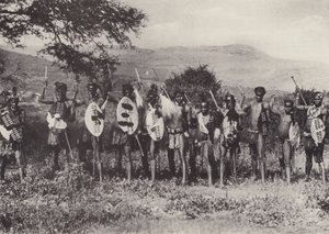 Kafir Savaşçıları (s / b fotoğraf) by South African Photographer