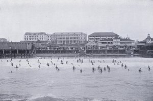 Ocean Beach, Durban (s/b fotoğraf) by South African Photographer