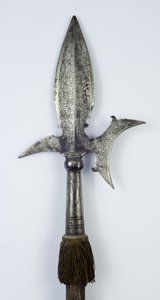 Teber (çelik, ahşap ve kumaş)