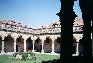 Patio de las Escuelas Menores