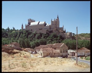 Alcazar'ın görünümü by Spanish School