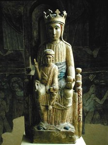 Bakire ve Çocuk, Katalan Okulu, c.1200 (çok renkli taş) by Spanish School