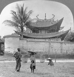 Pitoresk Çin joss evi, Bhamo, Burma, 1908 by Stereo Travel Co
