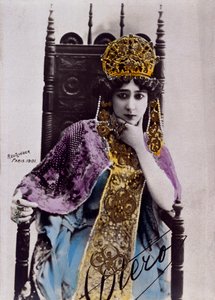 Caroline (La Belle) Otero'nun (1868-1965) portresi, imzalı kartpostal