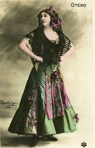 Güzel Otero, 20. yüzyılın başlarında kartpostal. (Fotoğraf) by Studio Reutlinger