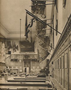 Emeklilerin Şanlı Bir Şekilde Püskürtülmüş Renklerin Altında Yemek Yedikleri Yer, c1935. by Taylor