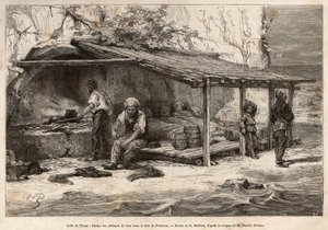 Fiume Körfezi (veya Rijeka, Istria) Proelucca körfezinde bir orkinos balıkçı kulübesi, balıkçılardan üçü hala uyuyor, battaniyelere sarılı, biri gözetleme yerini donatacak ve değiştirecek, biri mutfağı hazırlayacak ve yosunlar etrafta dolanacak. ayak o