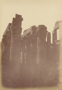 Karnak Hipostil Odası Sütunlarının Yakın Görünümü by Théodule Devéria