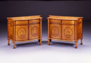 George III komodin çifti (harewood ve kingwood) by Thomas Chippendale