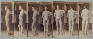 Ayakta Duran Çıplak Bir Erkek Modelin Fotoğrafları Joseph Smith, c. 1883.