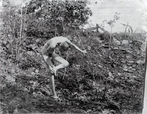 Diken Çektirme, c. 1883. by Thomas Eakins