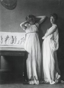 Yunan Kostümlerinde Tanımlanamayan Modeller, c. 1883. by Thomas Eakins