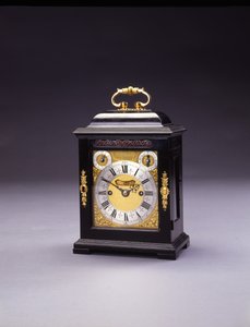 William ve Mary minyatür çarpıcı parantez saati, hayır. 226, c.1690-95 (abanoz ve metal)