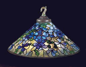 Clematis avize, c.1910 (kurşunlu cam ve bronz) by Tiffany and Company