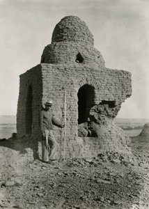Büyük Mezar, nekropol, Qasr Ibrim, Mısır, fotoğraf: Ugo Monneret de Villard by Ugo Monneret de Villard