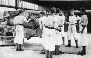 6 inçlik silah tatbikatı, Kraliyet Donanması eğitim kurumu, Shotley, Suffolk, 1936 by Unbekannt