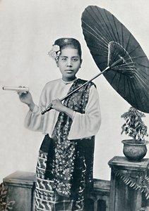 Bir Burma hanım, 1902 by Unbekannt
