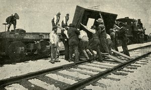 Bir Özel Eşya Treni Raylara Biniyor, 1901. by Unbekannt