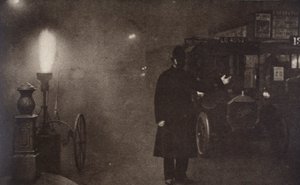 Sis içinde trafiği yöneten bir polis memuru, Londra, c1910s-c1920s by Unbekannt