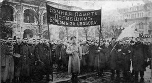 Şubat Devrimi kurbanları için bir yas töreni, Rusya, 1917. by Unbekannt