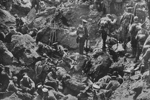 İngilizler tarafından mayınlı ve ele geçirilen olağanüstü bir savaş fotoğrafı, 1915 by Unbekannt