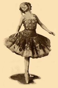 Ana Pavlova, 1910. by Unbekannt