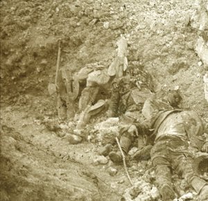 Ölü askerin cesedi, c1914-c1918 by Unbekannt