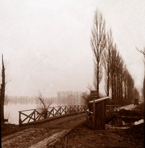 Ailette Nehri üzerindeki köprü, kuzey Fransa, c1918 by Unbekannt