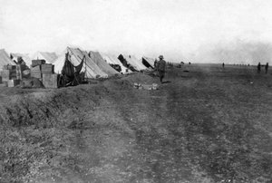 Bağdat yakınlarındaki İngiliz 15 RWR kampı, 1918 by Unbekannt