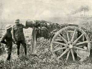 Almanların Ateşini Çekmek İçin Tarlada İngiliz Kukla Silahı, 1919. by Unbekannt