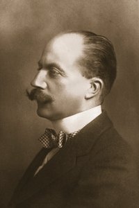 Kaptan HR Burroughes, 1911. by Unbekannt