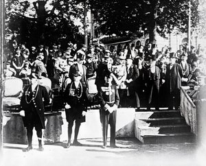Devlet adamları ve yetkililerle tören, c1914-c1918 by Unbekannt