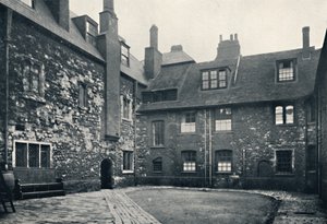 Kiralık ev. Wash-House Court'un içi, 1925 by Unbekannt