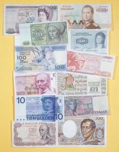 Yirminci yüzyılın sonlarında Avrupa Banknotlarının toplanması (basılı kağıt) by Unbekannt