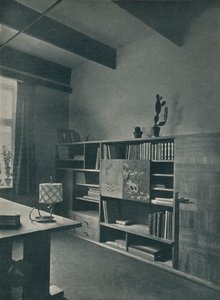 Hans Hartl tarafından tasarlanan bir kütüphanenin köşesi, c1927 by Unbekannt