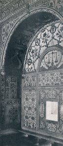 Delhi. Dilekçelerin alındığı Adalet Terazisi Oymalı Mermer Perde., c1910. by Unbekannt