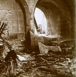 Yıkılmış kilise, Marne, kuzey Fransa, c1914 by Unbekannt
