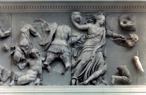 Bergama Sunağının Büyük Frizinden Detay, MÖ 180-159 by Unbekannt