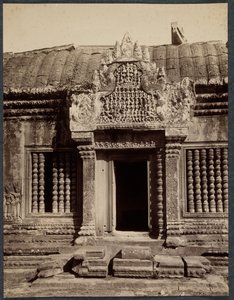 Bir İç Muhafazadan Geçilen Kapı, Angkor Wat, Kamboçya, c. 1880. by Unbekannt
