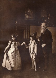 Elizabeth Angela Marguerite Bowes-Lyon, kardeşiyle dans dersinde, 1909 by Unbekannt