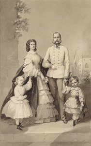 İmparator I. Franz Joseph, İmparatoriçe Elisabeth ve çocukları ile birlikte ..., yaklaşık 1860. by Unbekannt