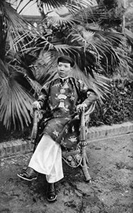 İmparator Khai Dinh 1885-1925, Nguyen Hanedanlığının 12. İmparatoru, Annam, Vietnam, 1922 by Unbekannt