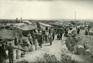 Ateş Hattının Arkasındaki Fransız Saha Servis Mutfakları, 1919. by Unbekannt