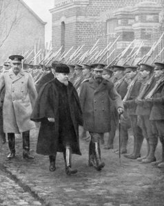 Fransa Cumhurbaşkanı Raymond Poincare ve Kral George V, Aralık 1914. by Unbekannt