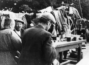 Fransız ve Belçikalı mülteciler, Rambouillet, Fransa, 16 Temmuz 1940 by Unbekannt