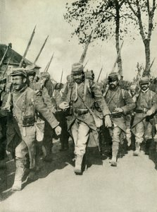 Yürüyüşte Fransız birlikleri, Birinci Dünya Savaşı, 1914-1918, c1920. by Unbekannt