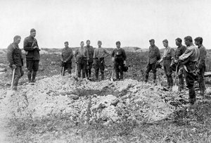 Batı Cephesinde Cenaze, Birinci Dünya Savaşı, 1916, c1920 by Unbekannt